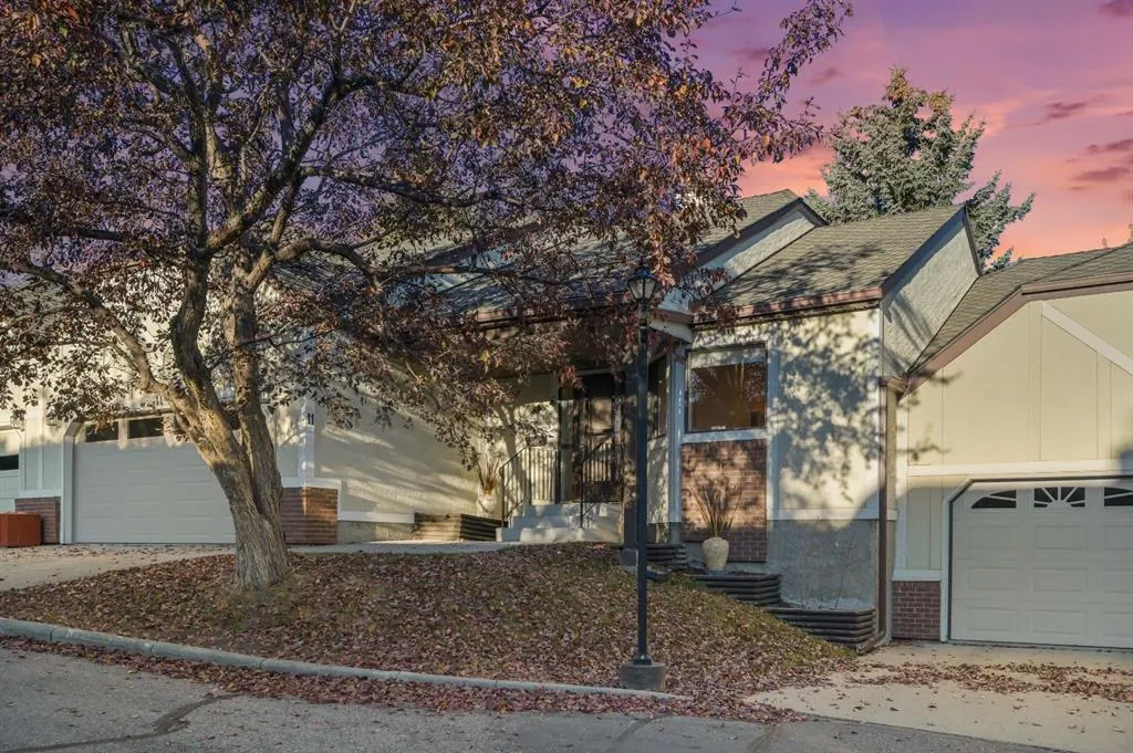 11 Coach Side Terrace SW