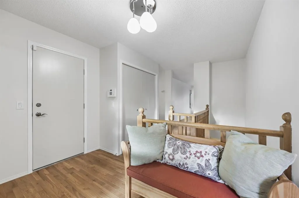 11 Coach Side Terrace SW