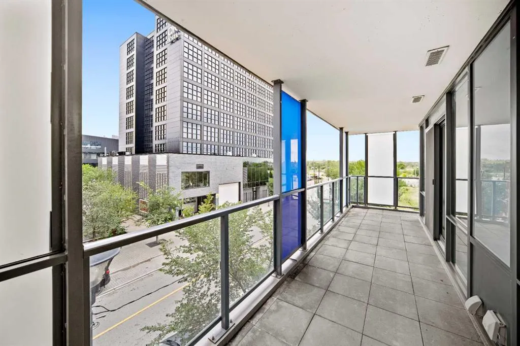 615 6 Avenue SE, #210