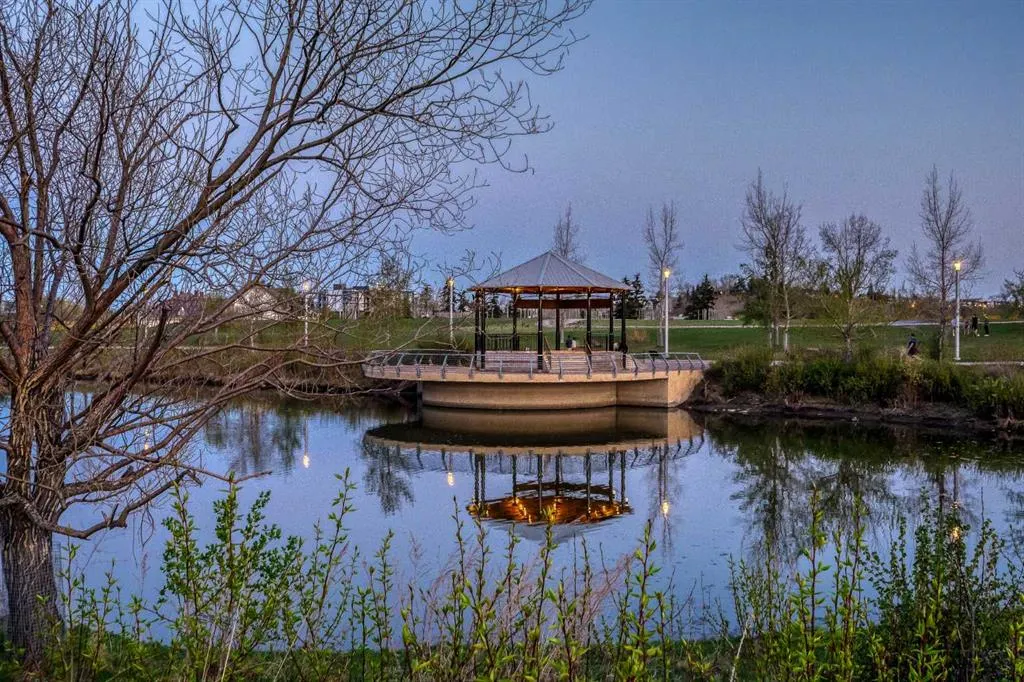 615 6 Avenue SE, #210