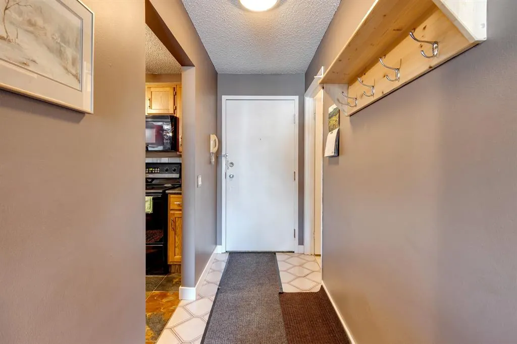 234 5 Avenue NE, #203