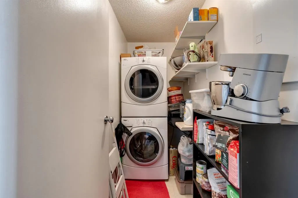 234 5 Avenue NE, #203