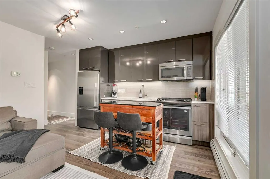 510 Edmonton Trail NE, #421