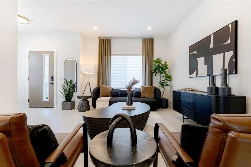 186 Bridgeport Circle W