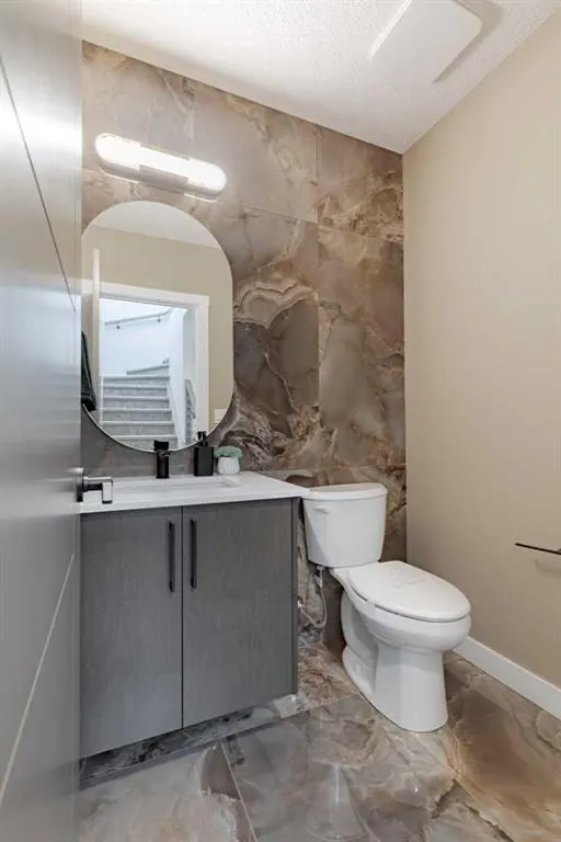 186 Bridgeport Circle W