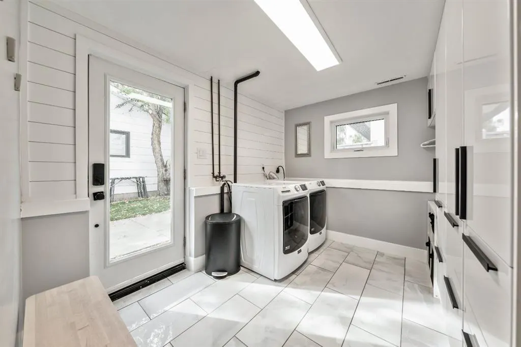 2539 Chicoutimi Drive NW