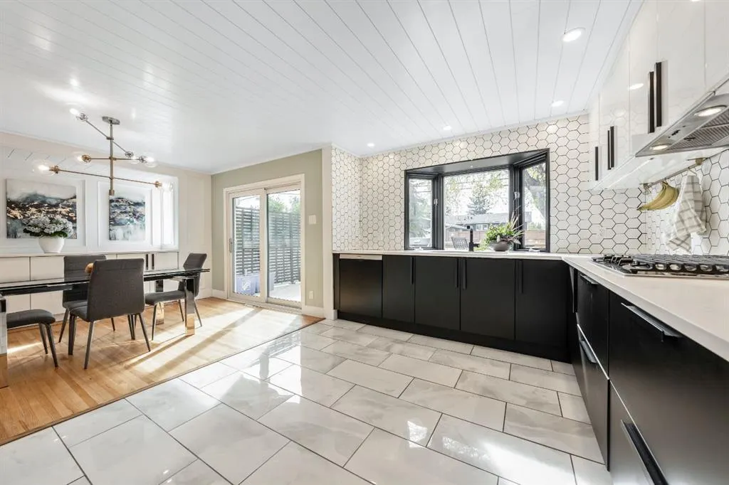 2539 Chicoutimi Drive NW