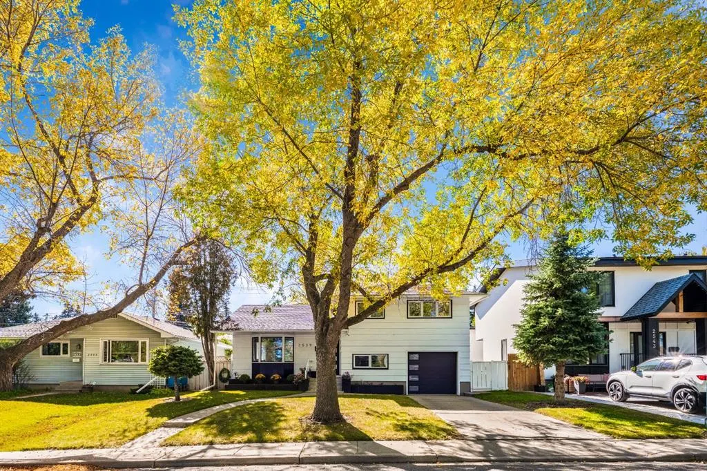 2539 Chicoutimi Drive NW