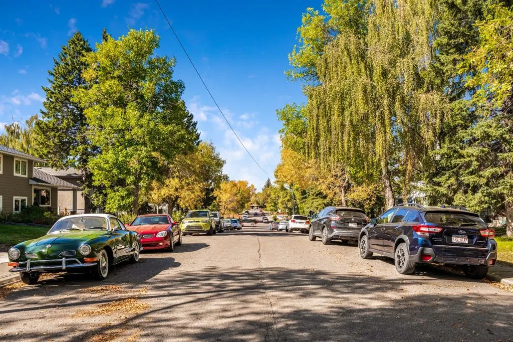 2539 Chicoutimi Drive NW