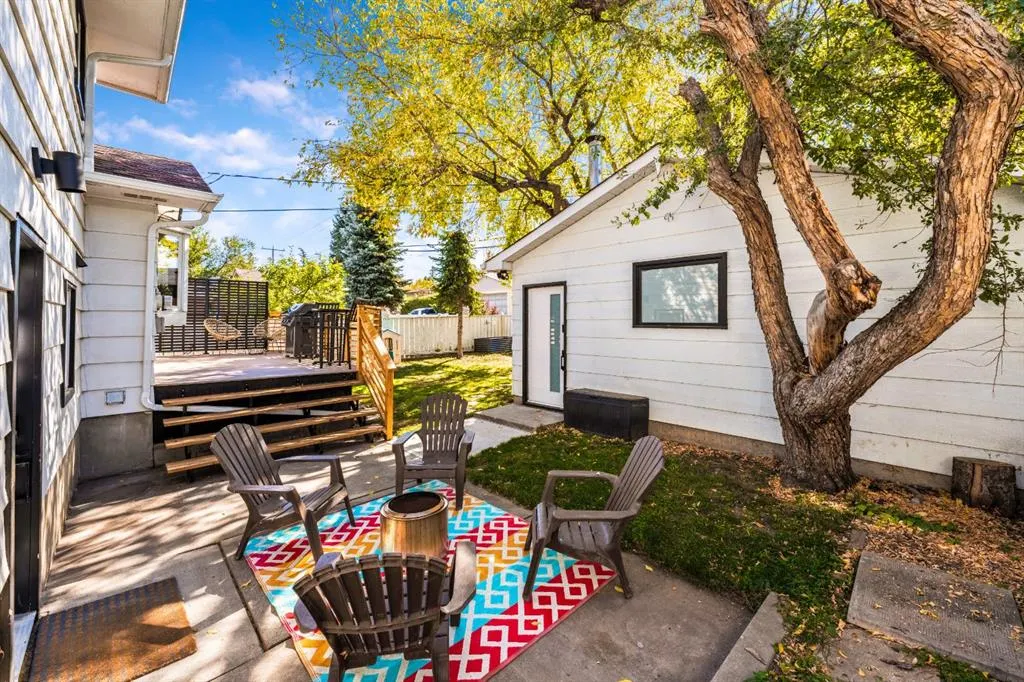 2539 Chicoutimi Drive NW