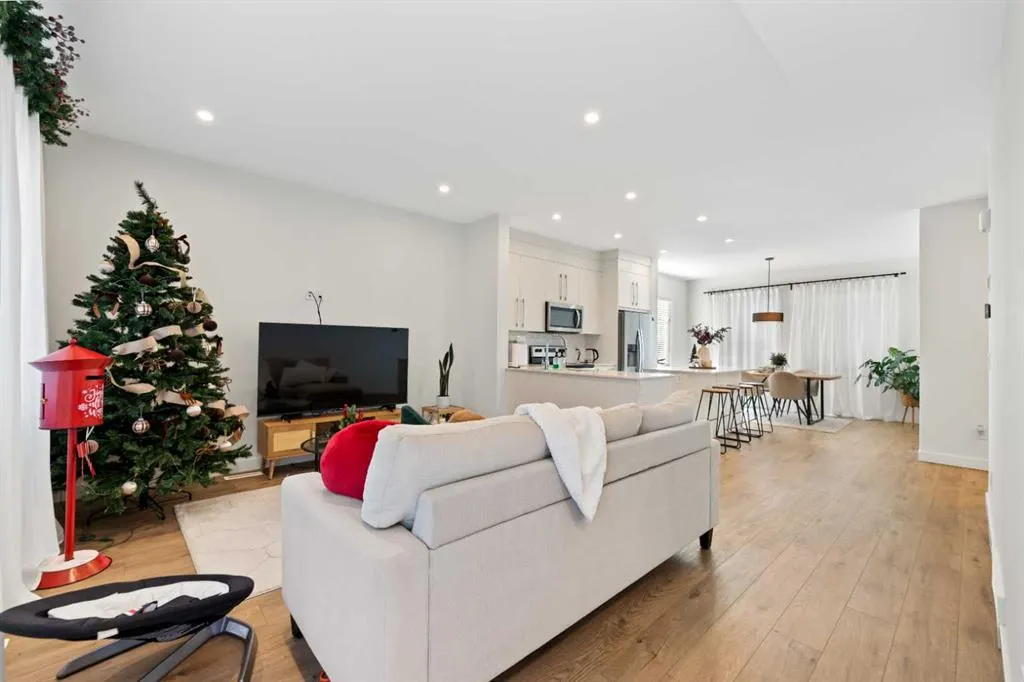 669 Savanna Boulevard NE, #218