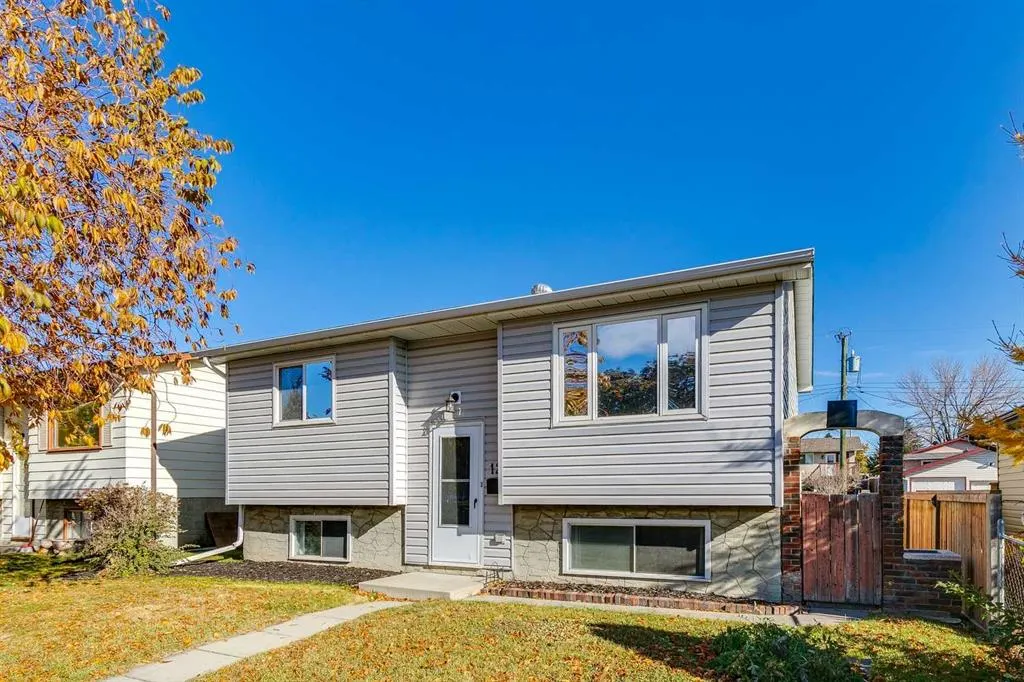 12 Doverthorn Place SE