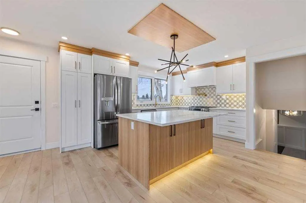 619 Arlington Drive SE