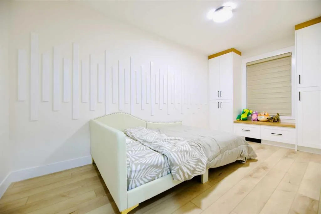 619 Arlington Drive SE