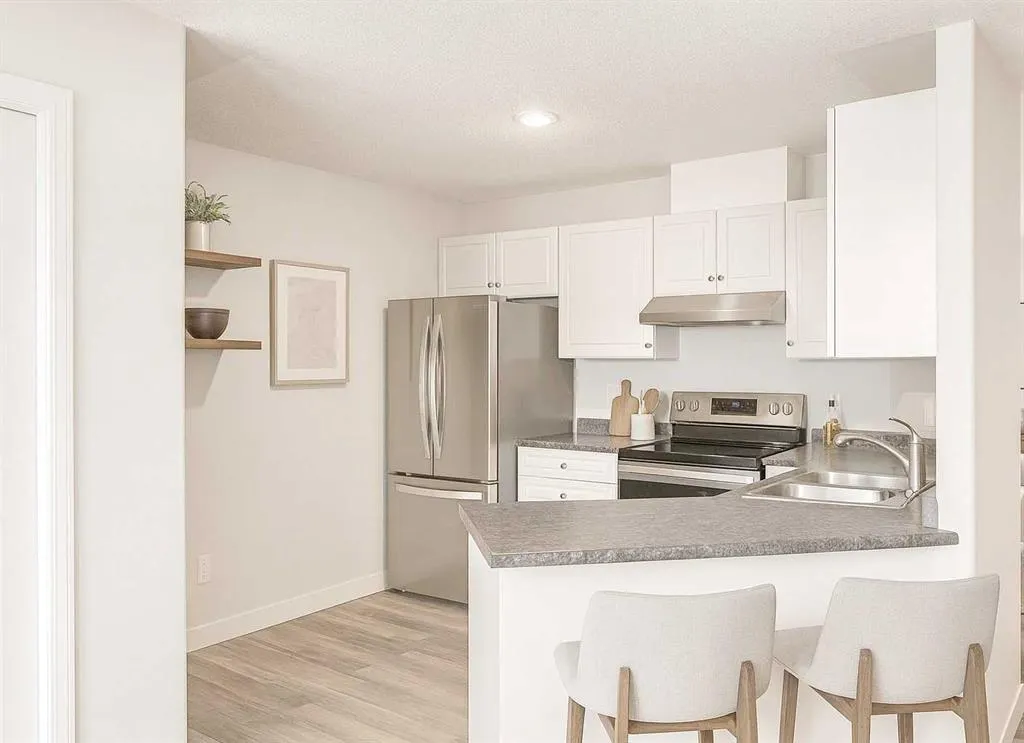 5435 Lakeshore Drive, #106