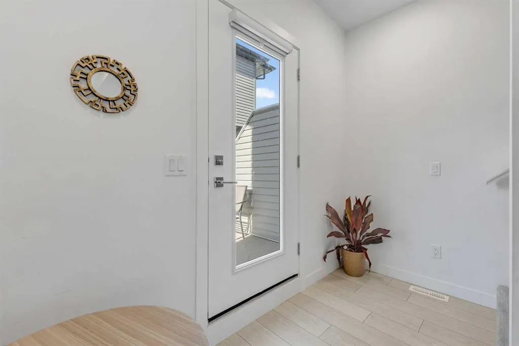 280 Chelsea Road, #1801