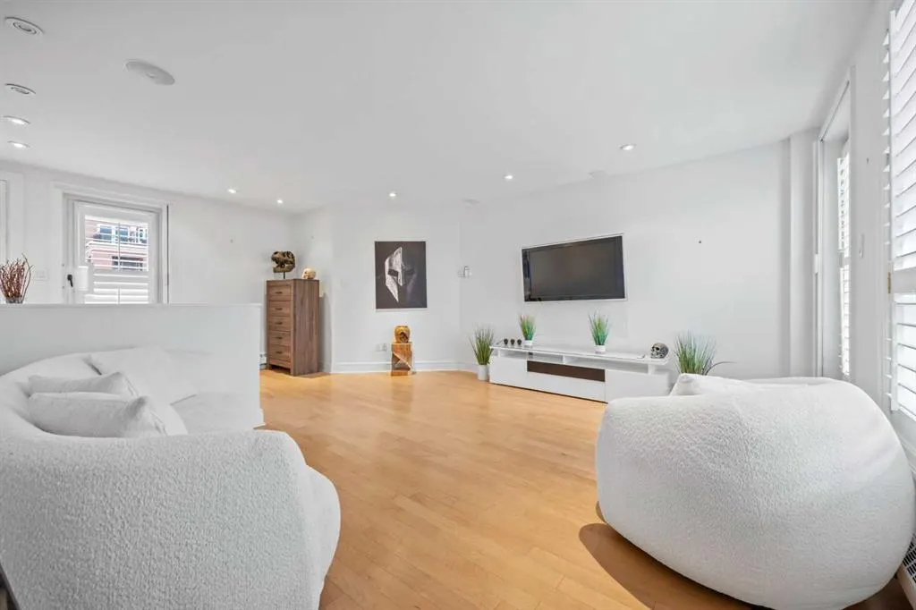 400 Eau Claire Avenue SW, #5206