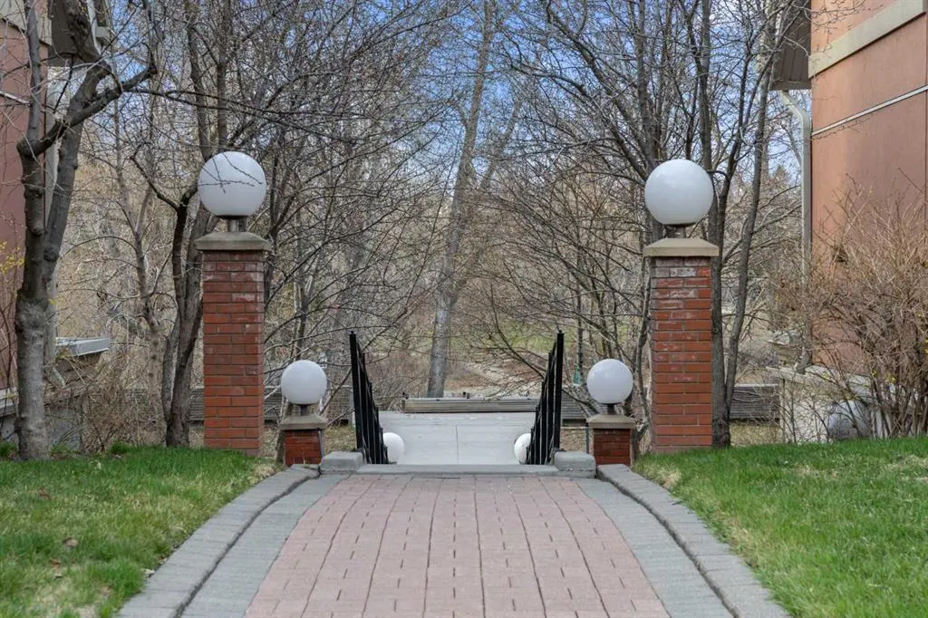 400 Eau Claire Avenue SW, #5206