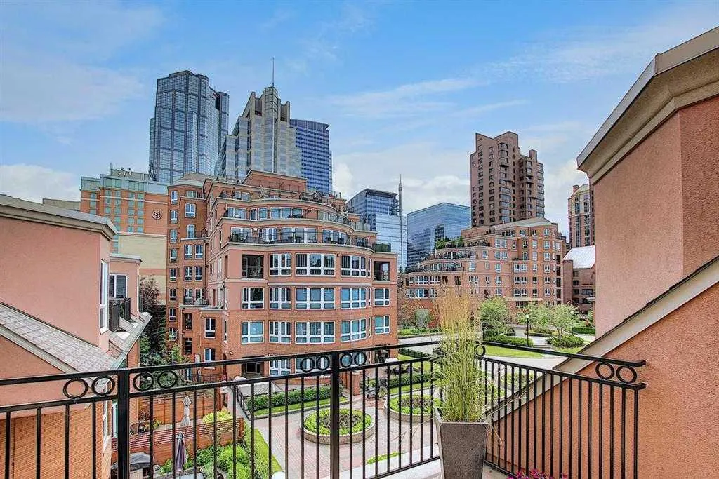 400 Eau Claire Avenue SW, #5206