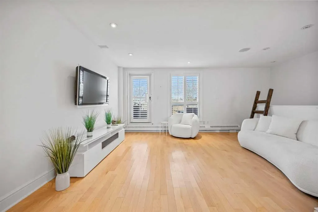 400 Eau Claire Avenue SW, #5206