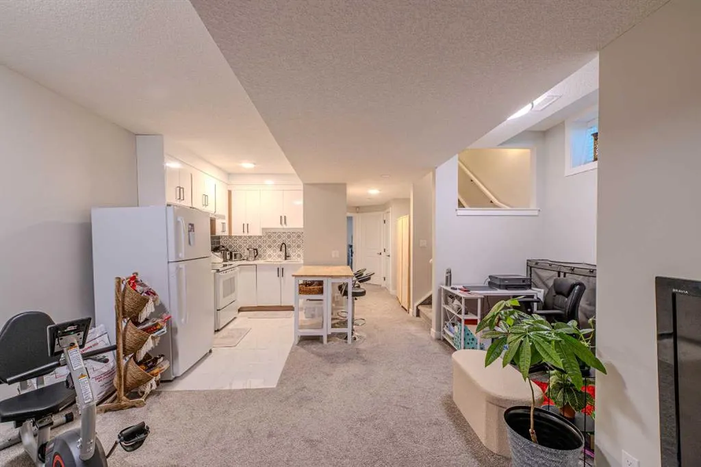 643 Cornerstone Drive NE