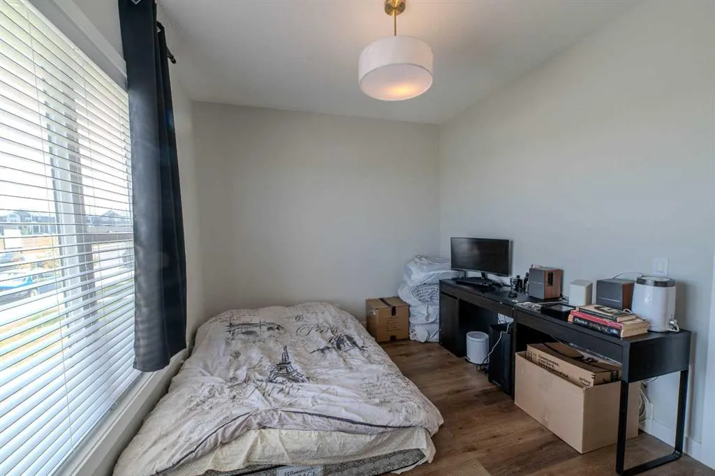 643 Cornerstone Drive NE