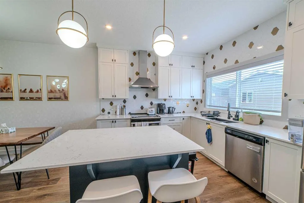 643 Cornerstone Drive NE