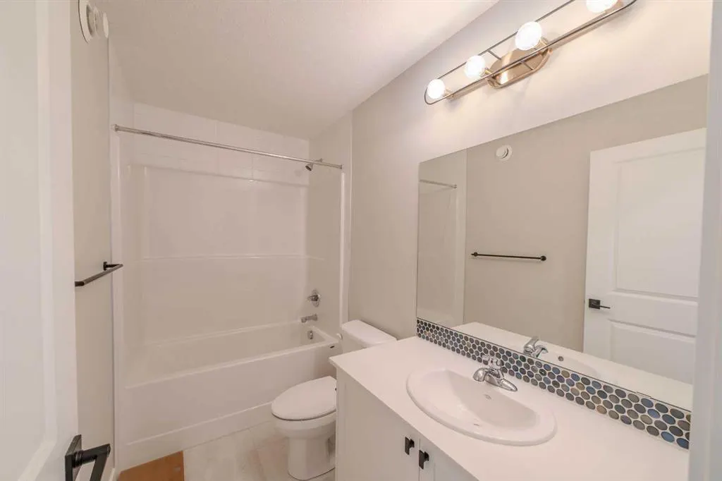 643 Cornerstone Drive NE