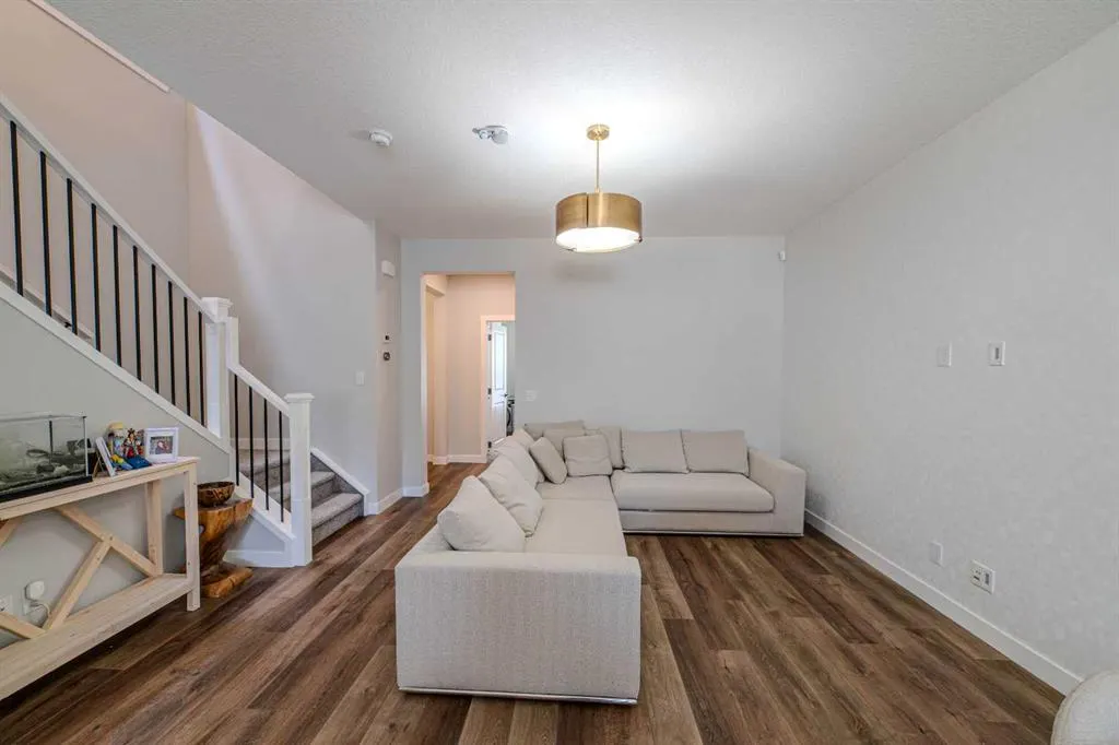 643 Cornerstone Drive NE