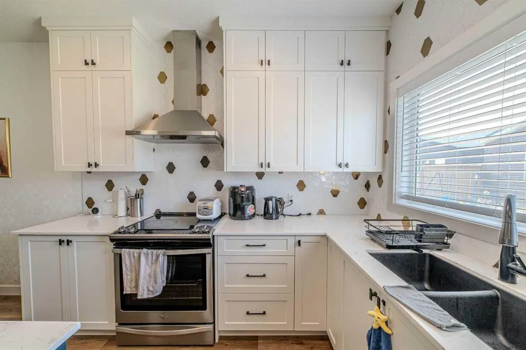 643 Cornerstone Drive NE