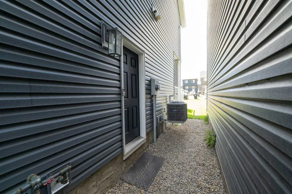 643 Cornerstone Drive NE