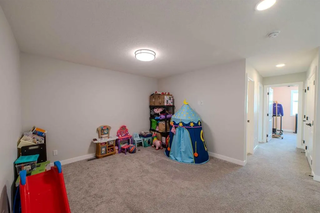 643 Cornerstone Drive NE