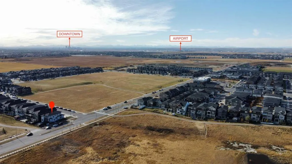 391 Corner Meadows Avenue NE