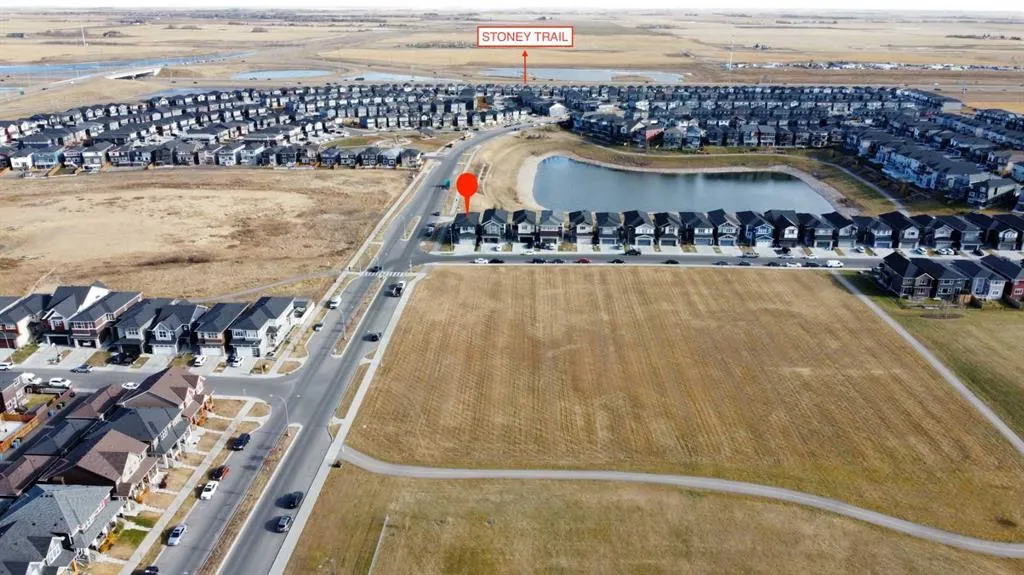 391 Corner Meadows Avenue NE