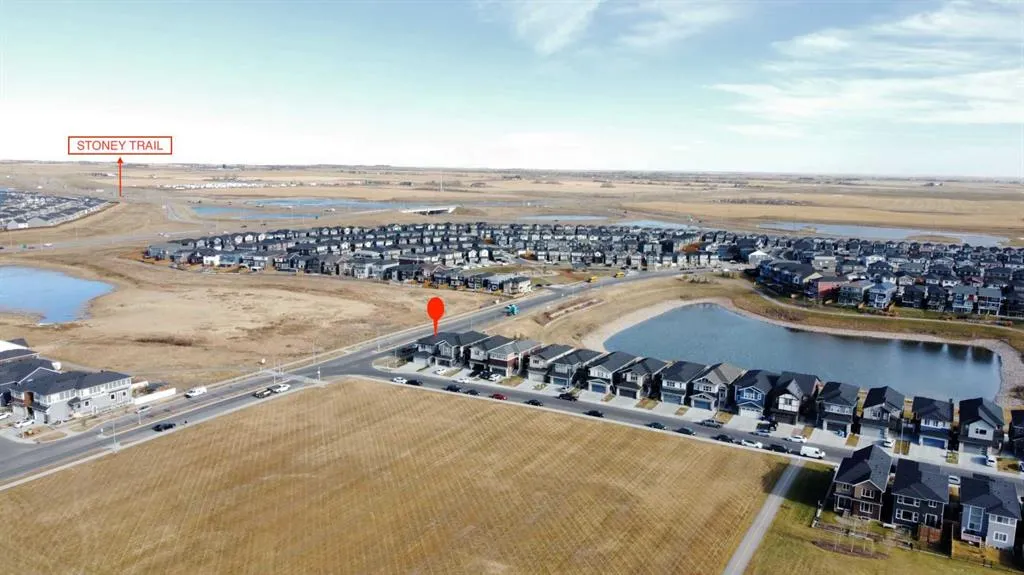 391 Corner Meadows Avenue NE