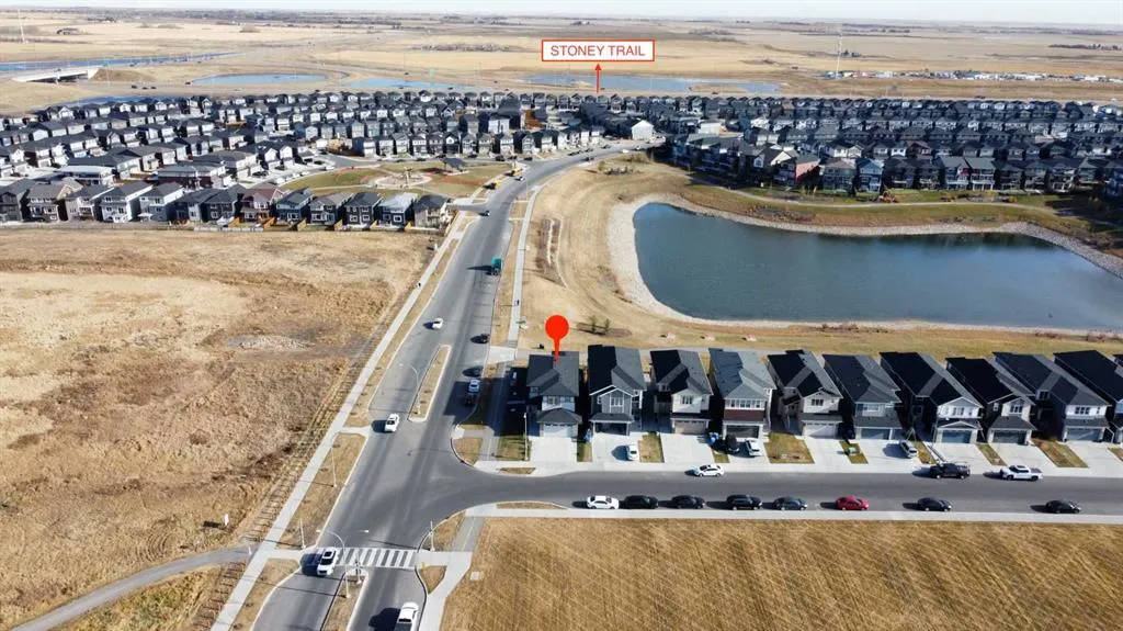 391 Corner Meadows Avenue NE