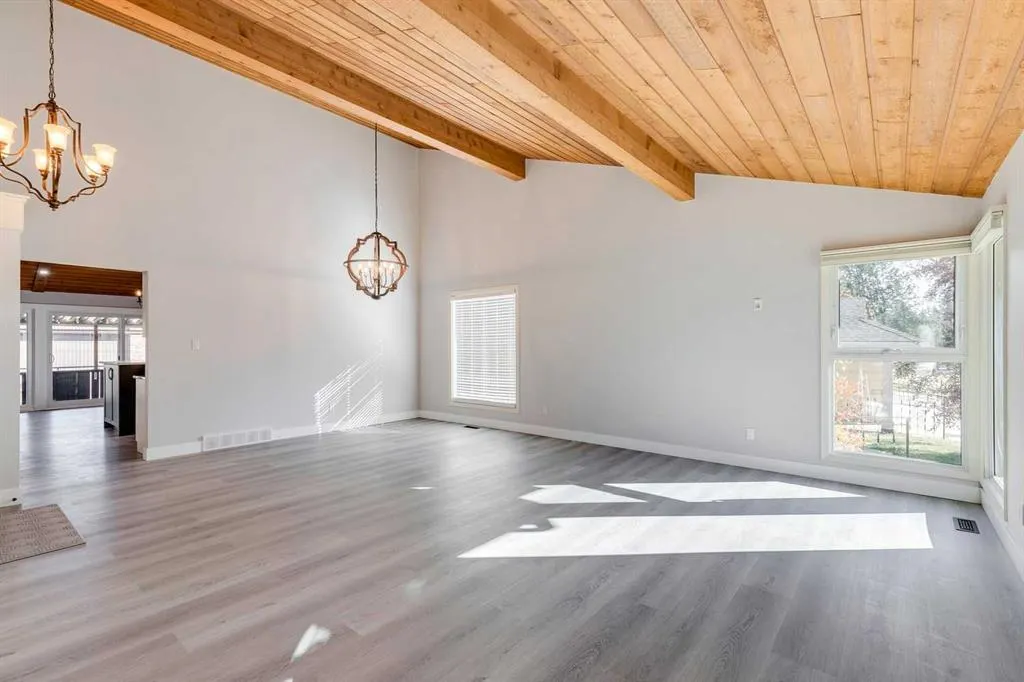 3020 Palliser Drive SW