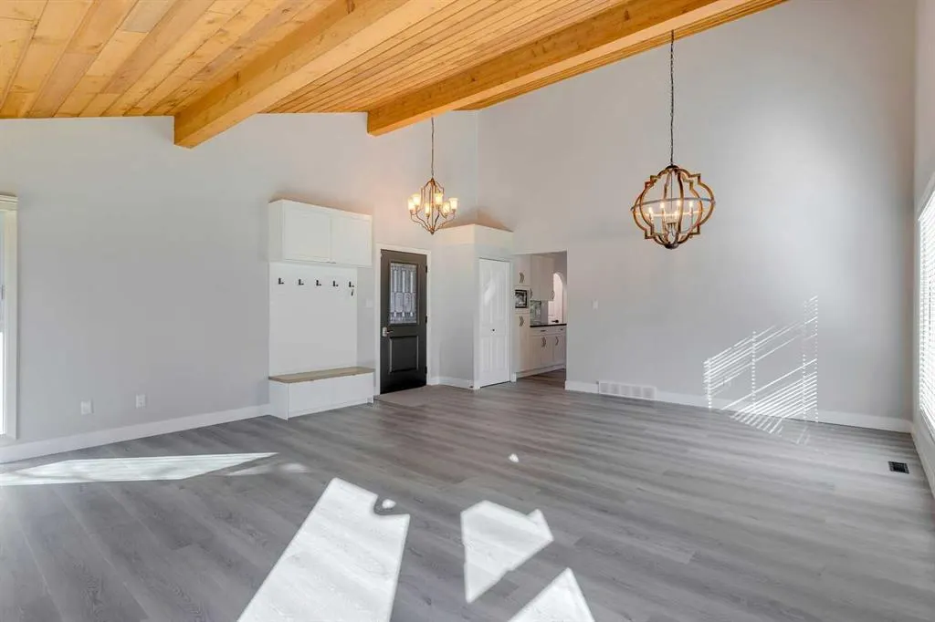 3020 Palliser Drive SW