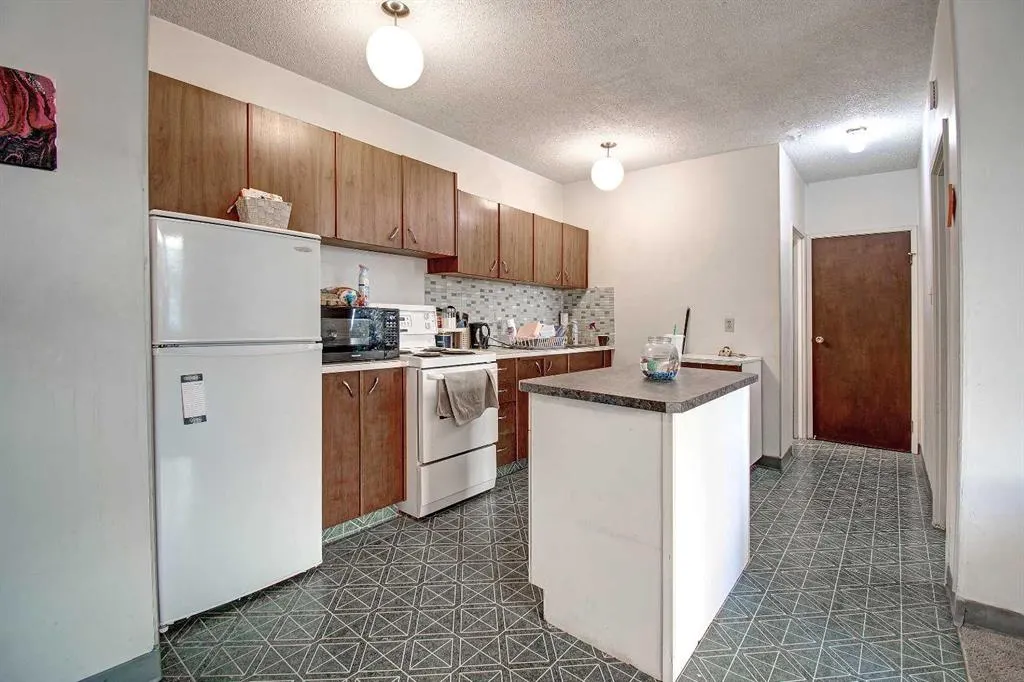 1328 13 Avenue SW, #106