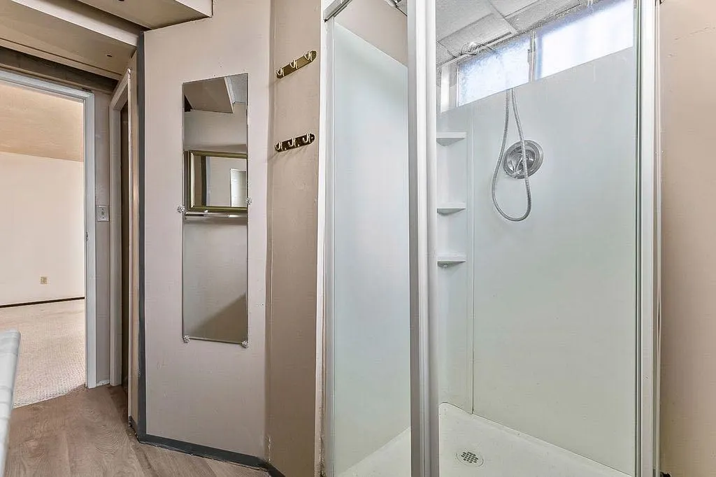 60 Rundlelawn Place NE