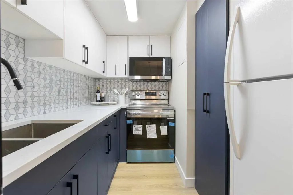 4915 45 Street SW, #7