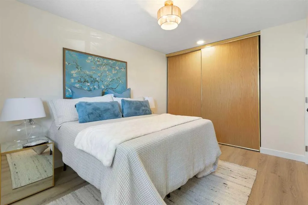 4915 45 Street SW, #7