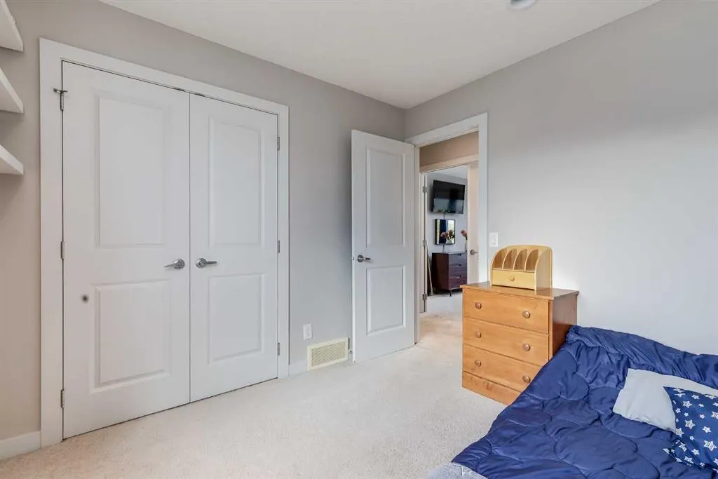 1908 Baywater Alley SW