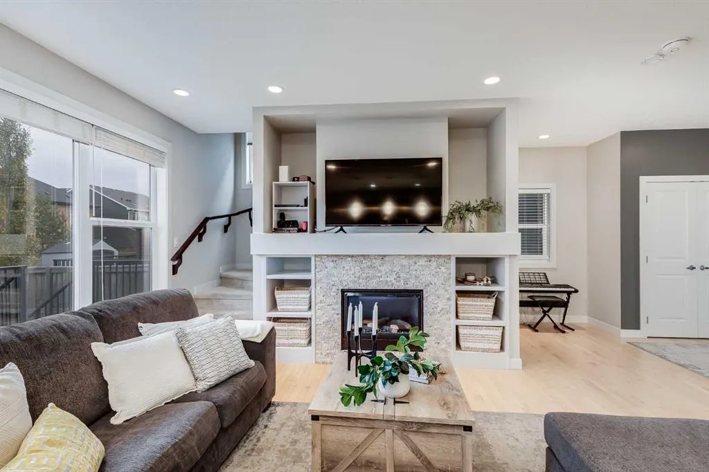 1908 Baywater Alley SW