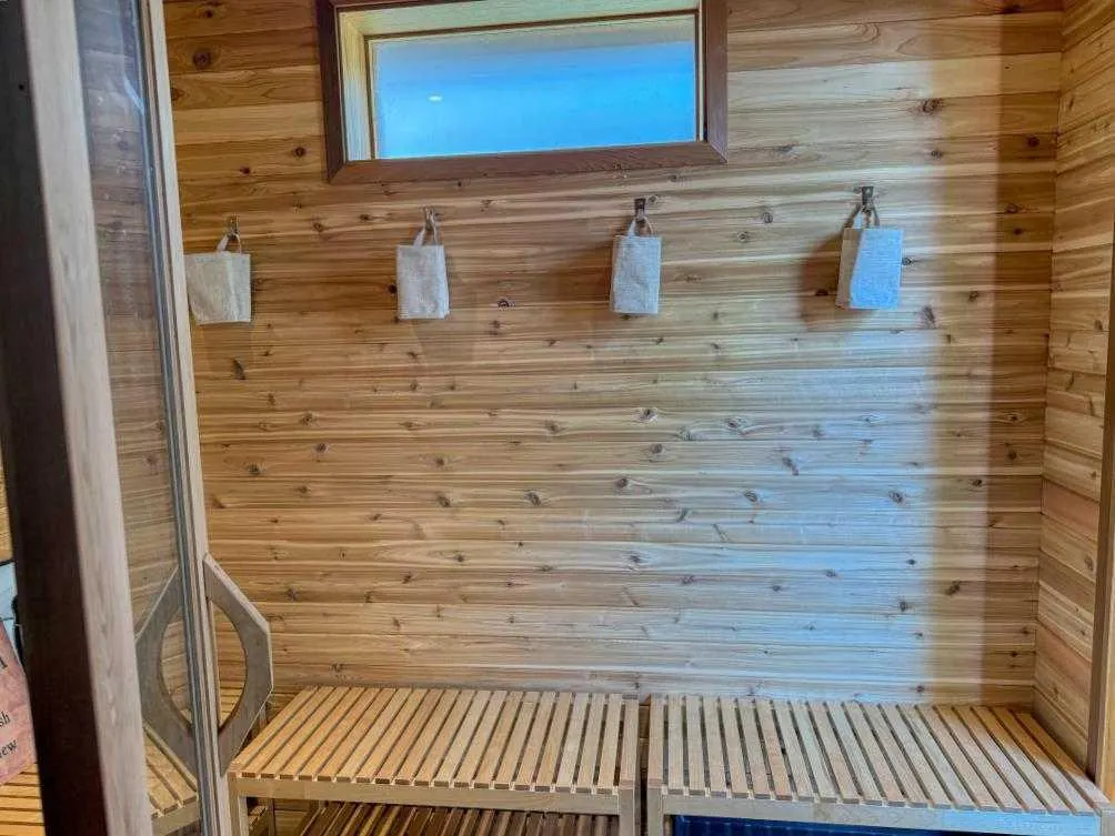 27 Tuscany Estates Drive NW