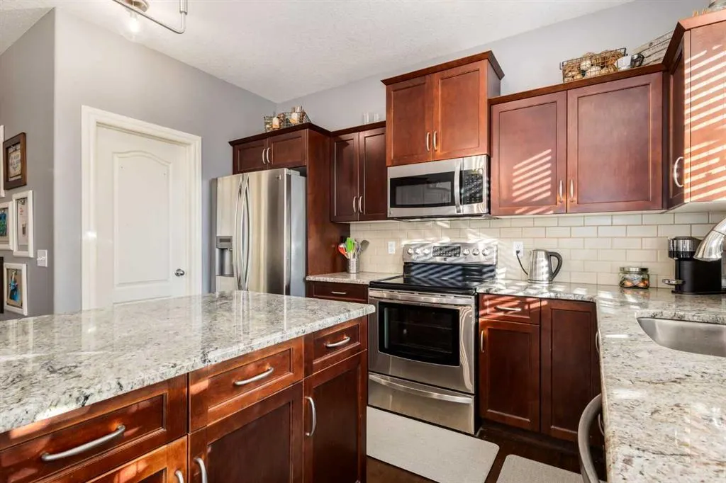 27 Tuscany Estates Drive NW