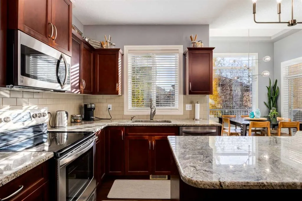 27 Tuscany Estates Drive NW