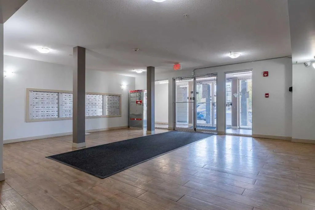 355 Taralake Way NE, #425