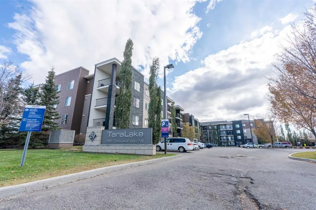 355 Taralake Way NE, #425