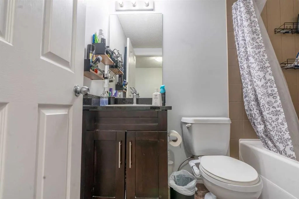 355 Taralake Way NE, #425